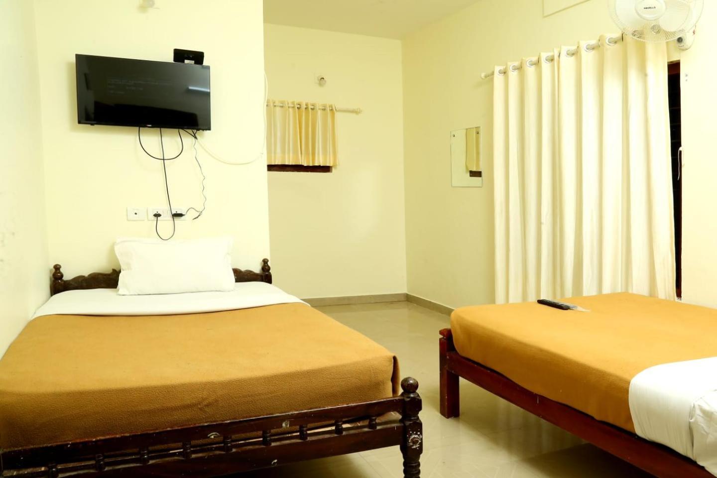 Green Magic Riverside Resort Munnar Esterno foto